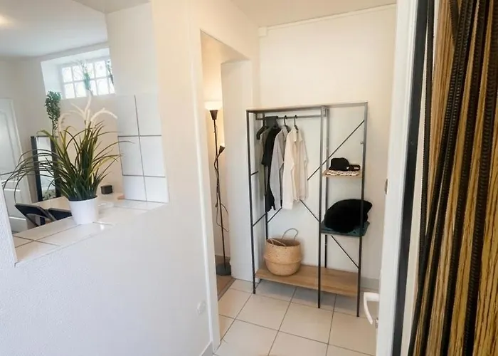 Cosy Tram A 7 Min Parking *