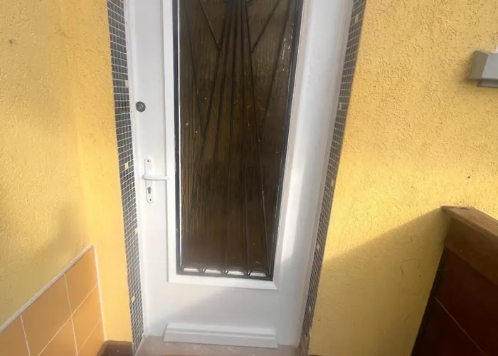 Cosy Tram A 7 Min Parking *